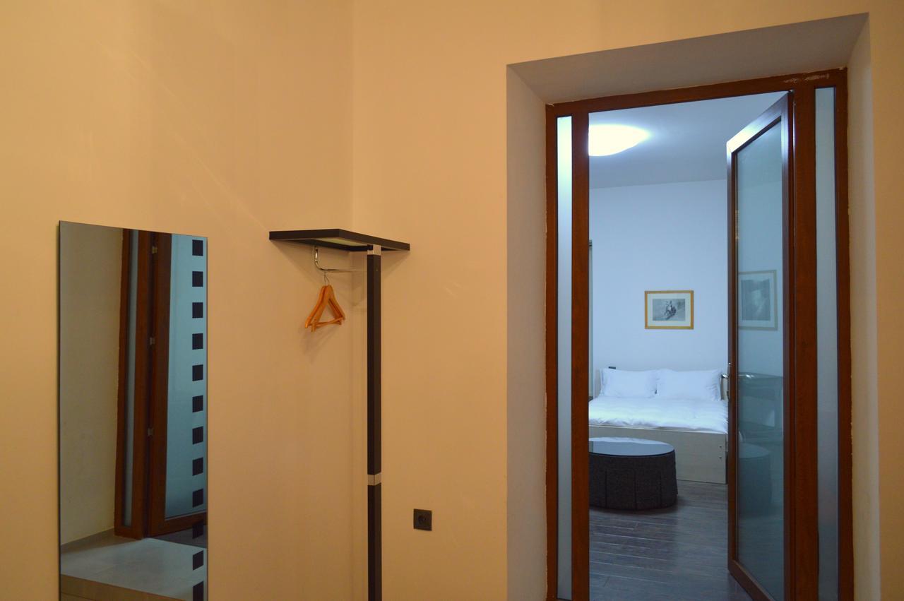 Deluxe Apartment Tbilisi Eksteriør billede